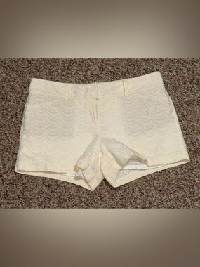 Women’s size 12 cotton Ann Taylor Cream Eyelet Lace Shorts cute summer fun